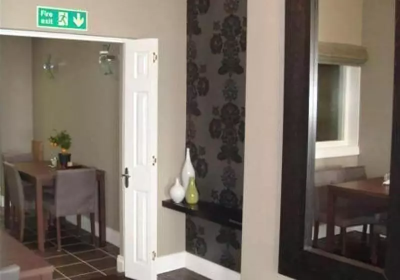 ペンション Astala Lodge