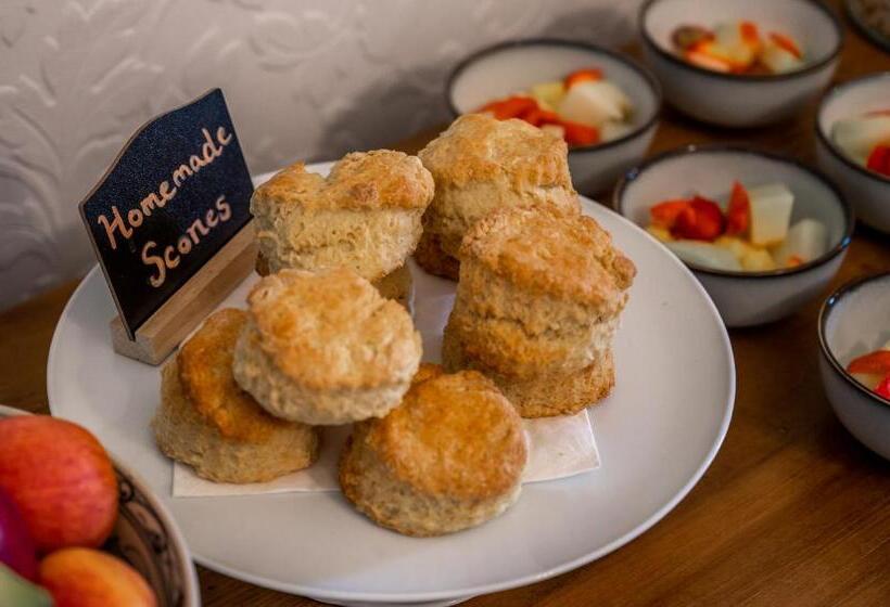 פנסיון Corriness House