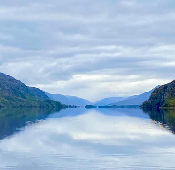 פנסיון Corriness House