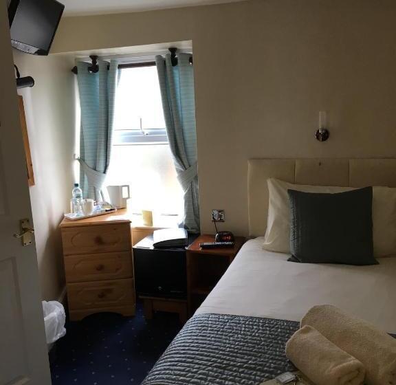 פנסיון Cubbon House