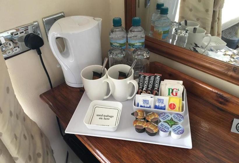 פנסיון Cubbon House