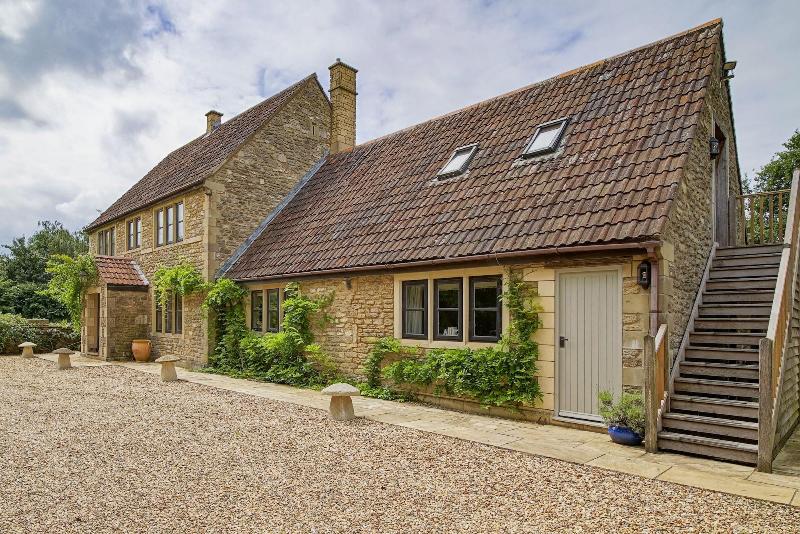 بنسيون Great Ashley Farm Bed And Breakfast & Shepherds Huts