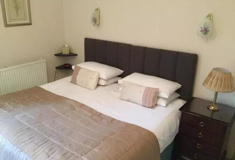 Majatalo Rowanlea Guest House