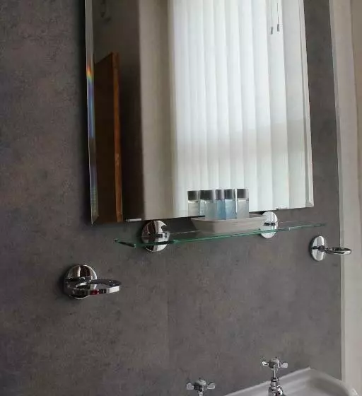 پانسیون The Ashley