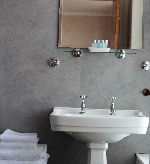 ペンション The Ashley