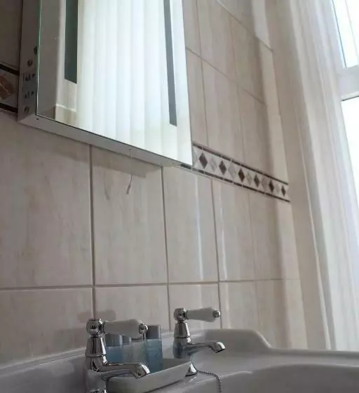 پانسیون The Ashley