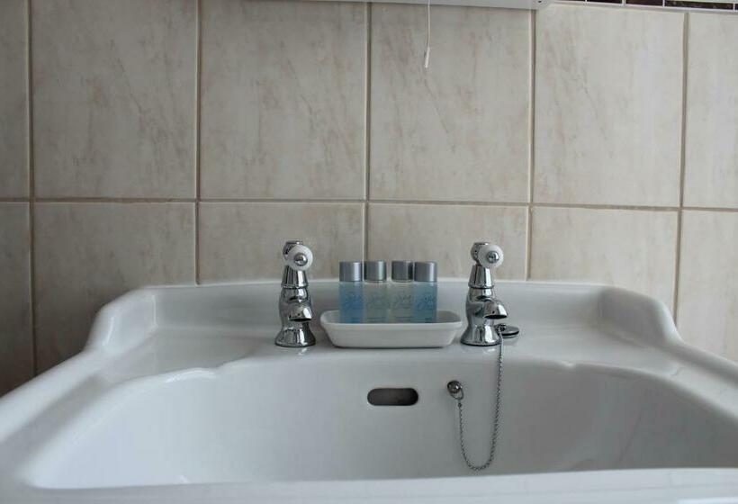 ペンション The Ashley