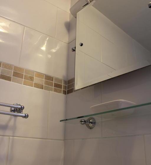 ペンション The Ashley