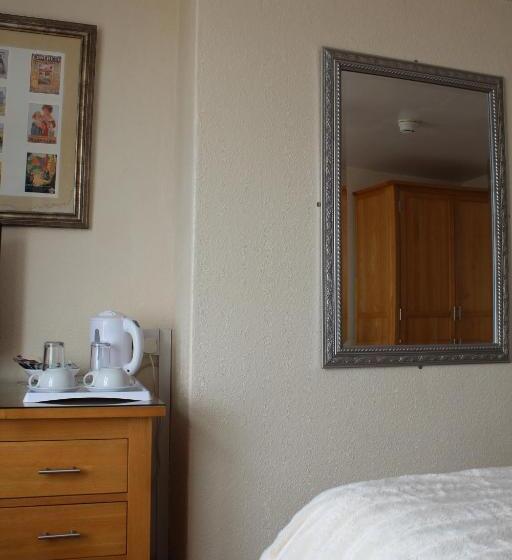 ペンション The Ashley