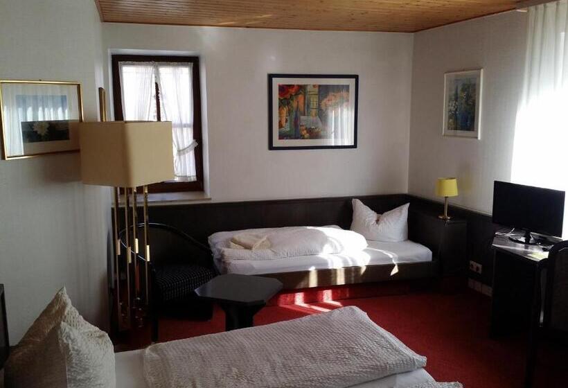 호텔 Landgasthof Grüner Baum Dittigheim