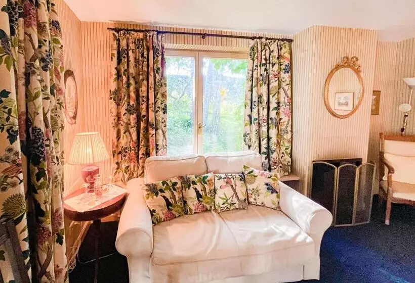 ペンション Landhaus Ettenbühl Bed And Breakfast