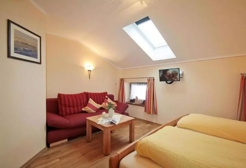 ホテル Cafe Wastelbauerhof   Urlaub Auf Dem Bauernhof