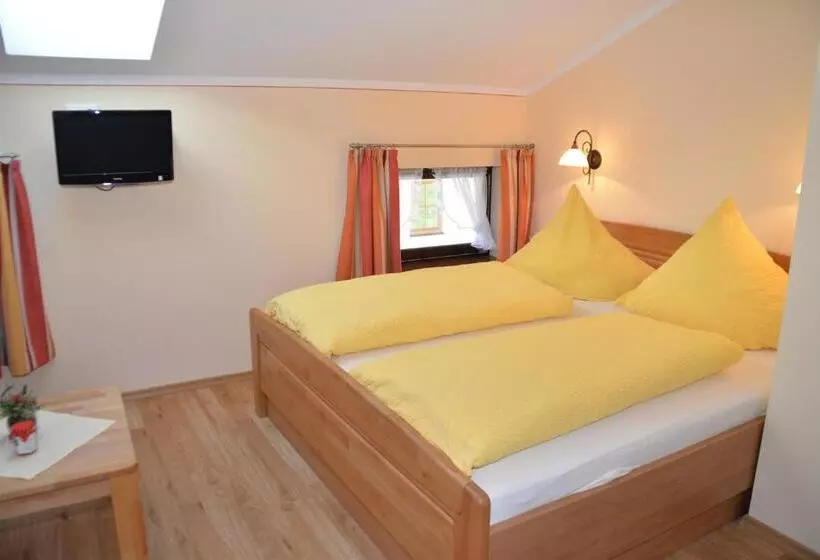 ホテル Cafe Wastelbauerhof   Urlaub Auf Dem Bauernhof