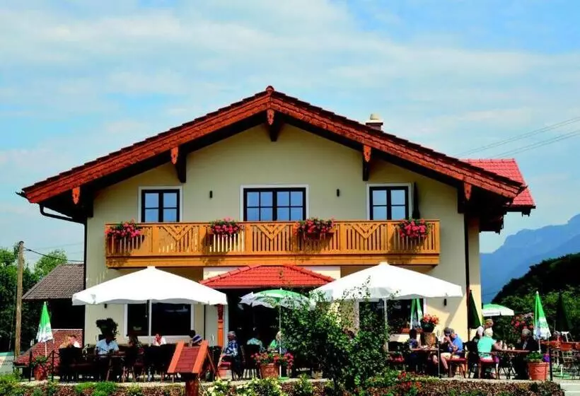 ホテル Cafe Wastelbauerhof   Urlaub Auf Dem Bauernhof