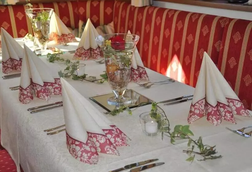 ホテル Cafe Wastelbauerhof   Urlaub Auf Dem Bauernhof