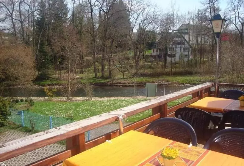 Retkeilymaja Dionysos Traube