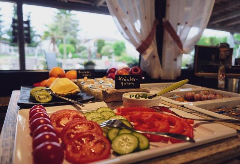 ユースホステル Gasthaus Amboss