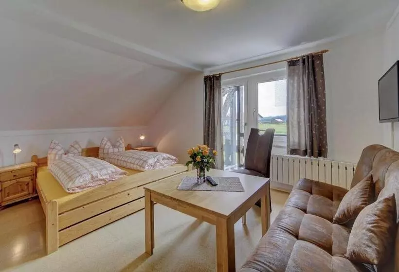 Retkeilymaja Gasthaus Zur Einkehr