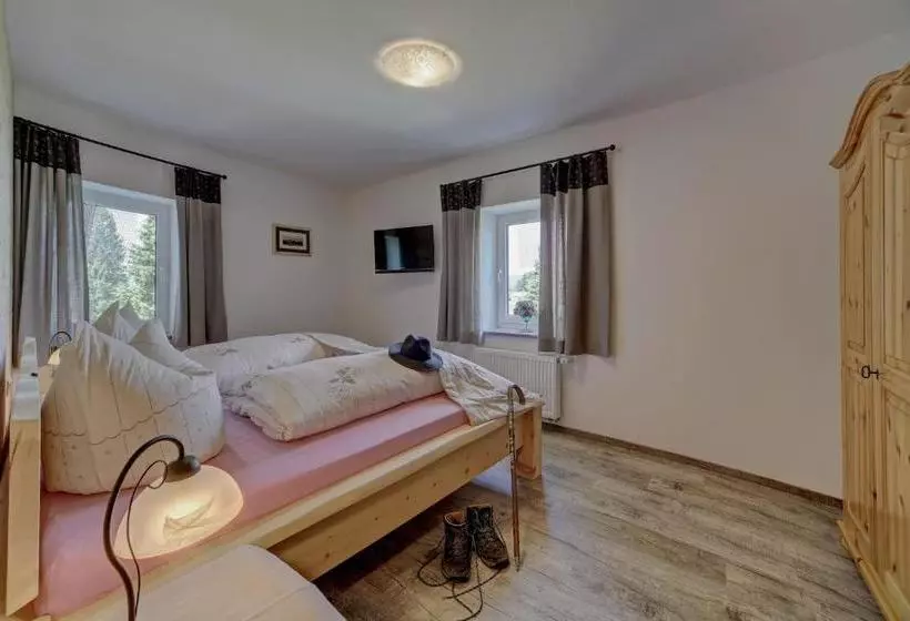 Retkeilymaja Gasthaus Zur Einkehr