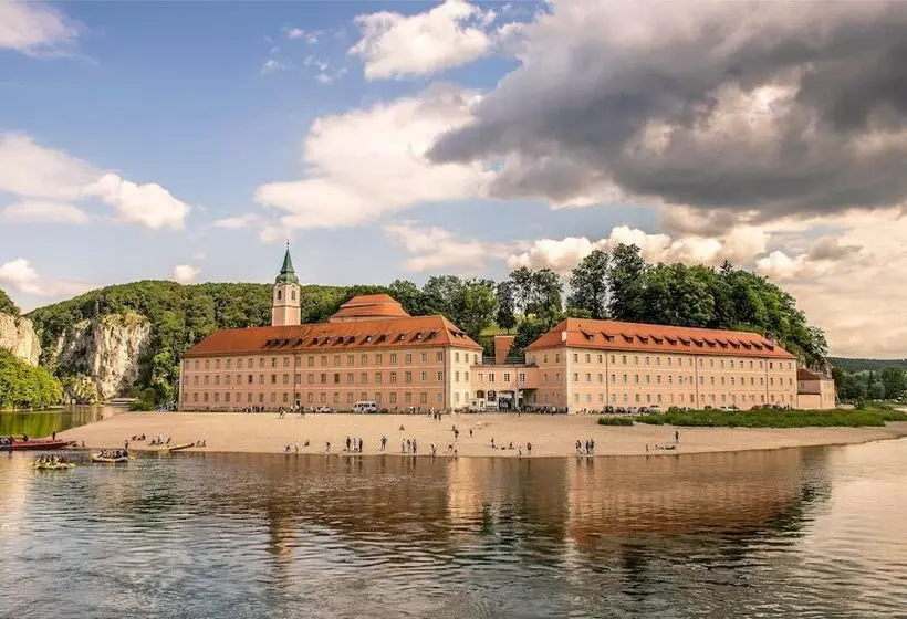 ユースホステル Gästehaus St. Georg   Weltenburger Klosterbetriebe Gmbh
