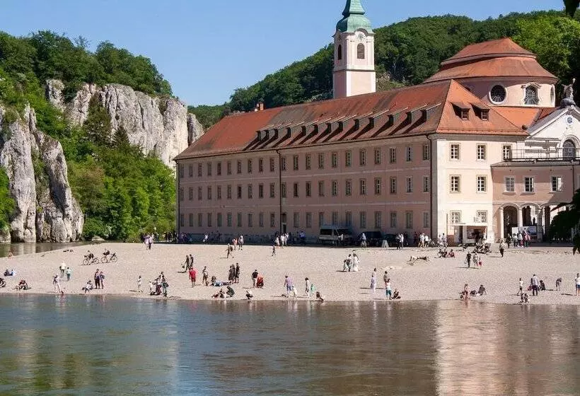 ユースホステル Gästehaus St. Georg   Weltenburger Klosterbetriebe Gmbh