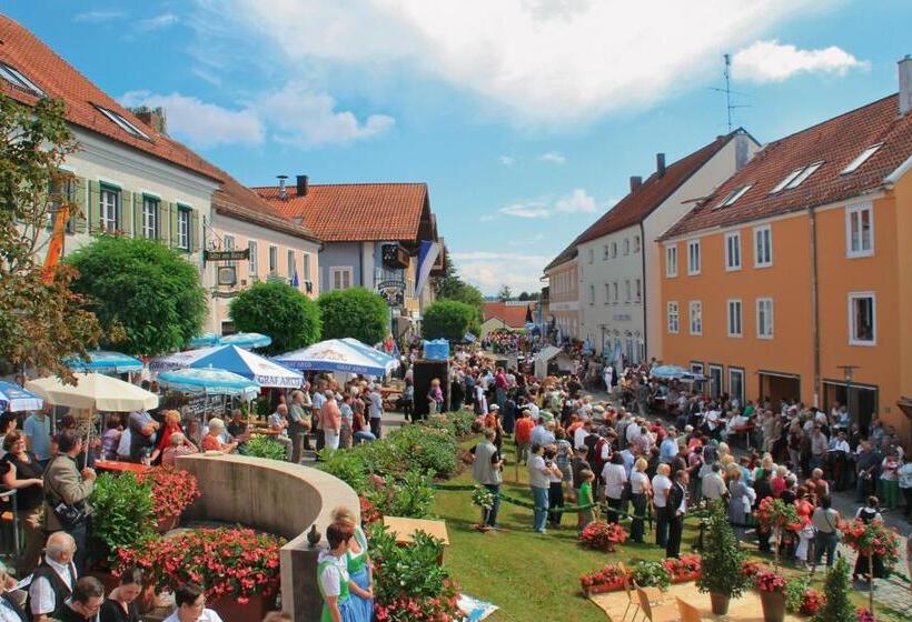 פנסיון Landhaus Cornelia