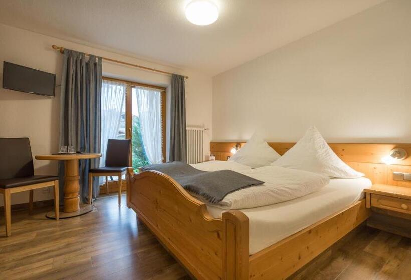 هاستل Gästehaus Carola