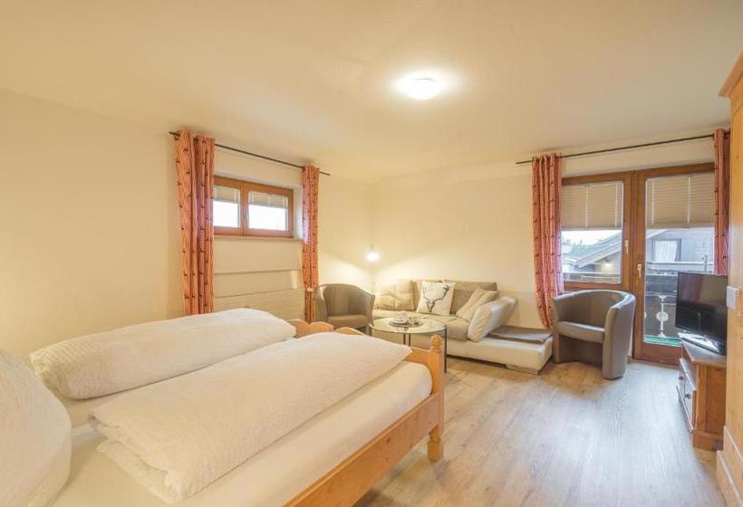 هاستل Gästehaus Carola