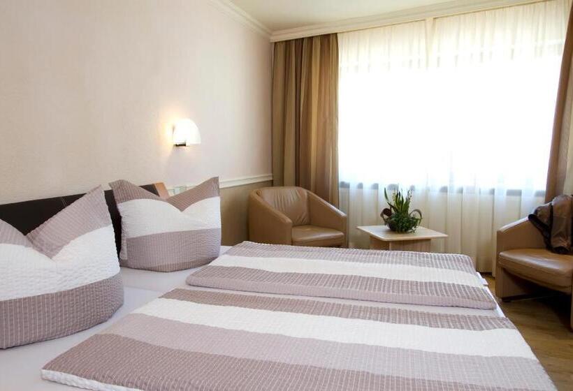 膳宿费 Gästehaus Hebinger Am Schlosspark