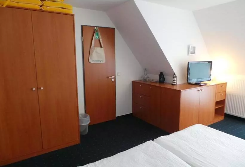 پانسیون Haus Köbesine