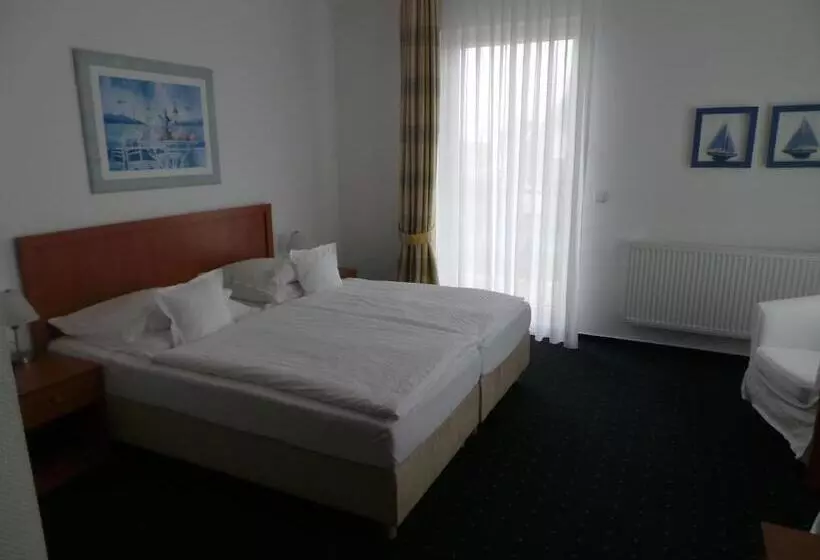 پانسیون Haus Köbesine