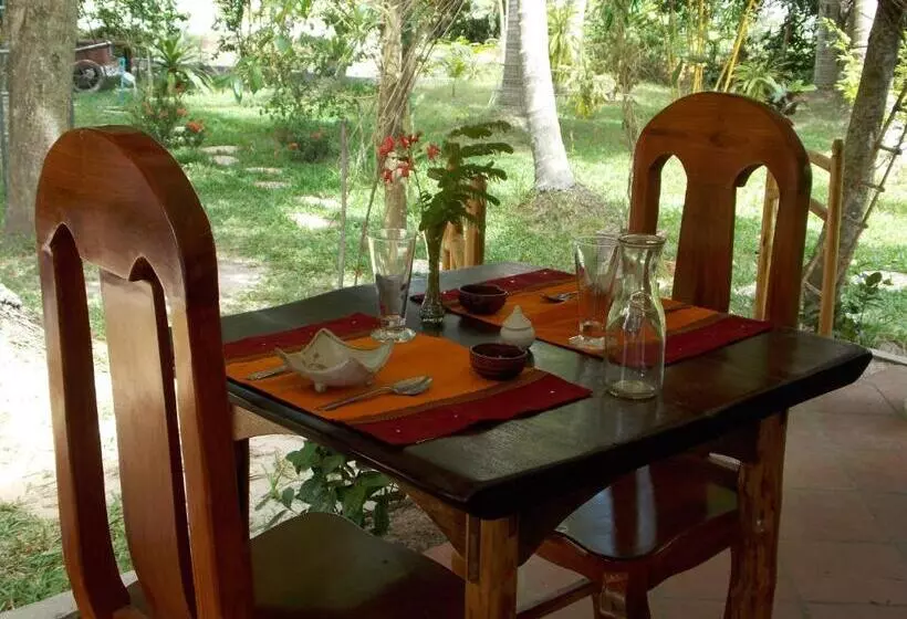 پانسیون Le Logis De Kep