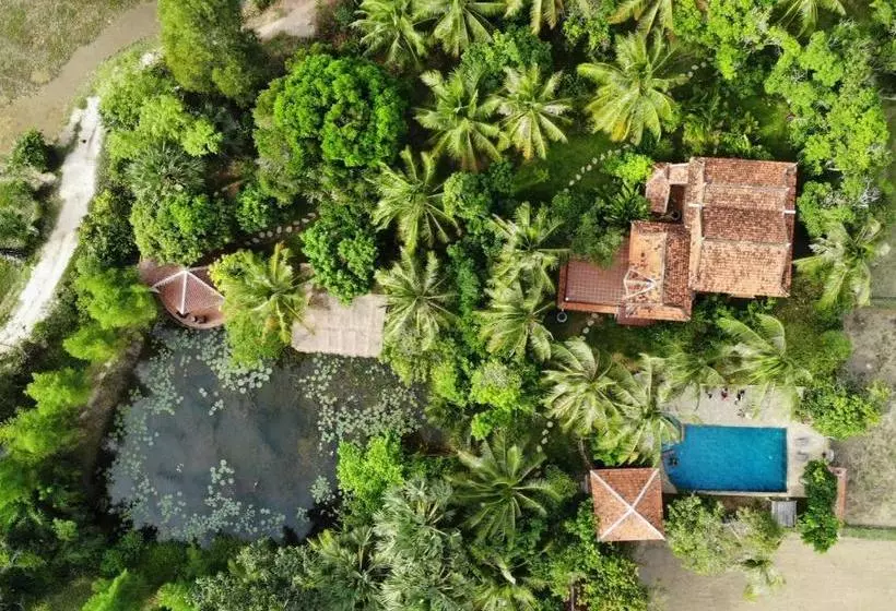 پانسیون Le Logis De Kep