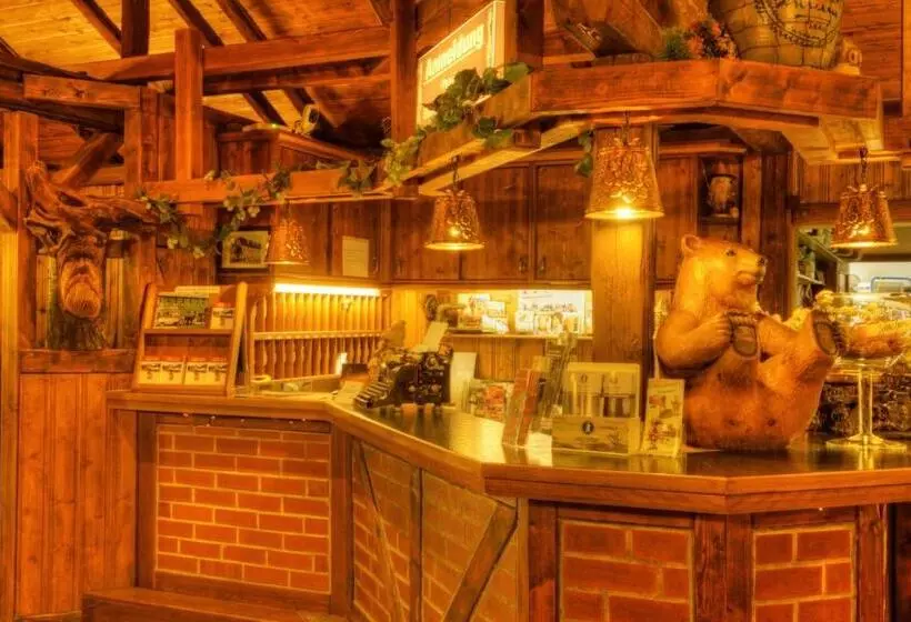 Majatalo Räuberschänke