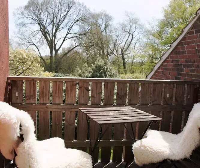 ペンション Wattlodge