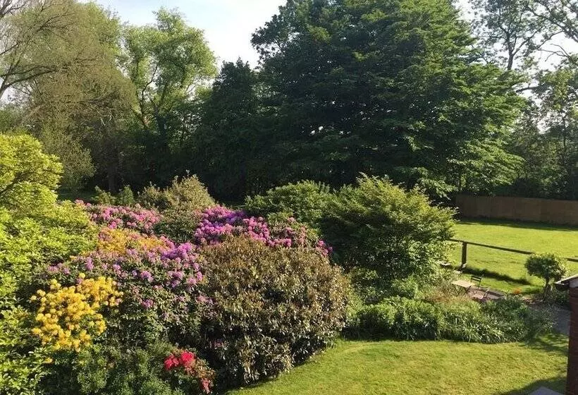 ペンション Wattlodge