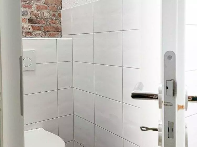 ペンション Wattlodge