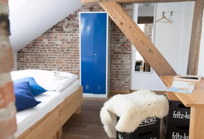 ペンション Wattlodge