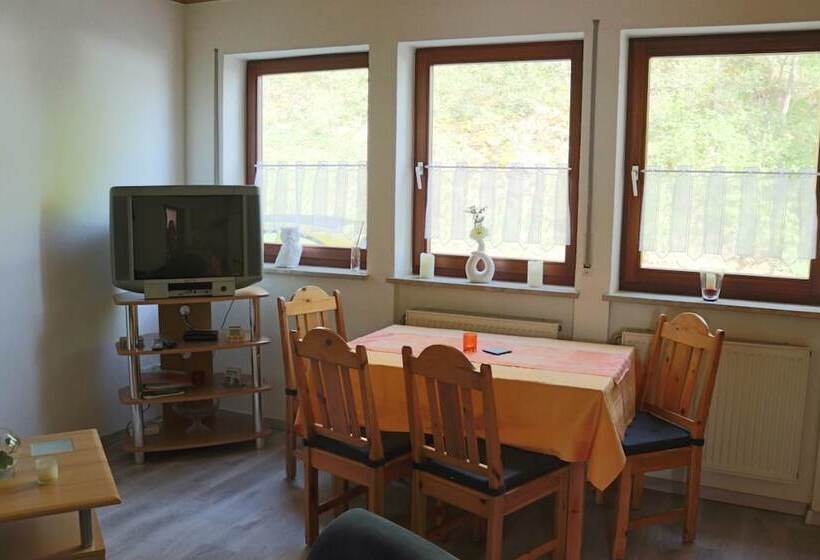 ペンション Zur Dorfschänke