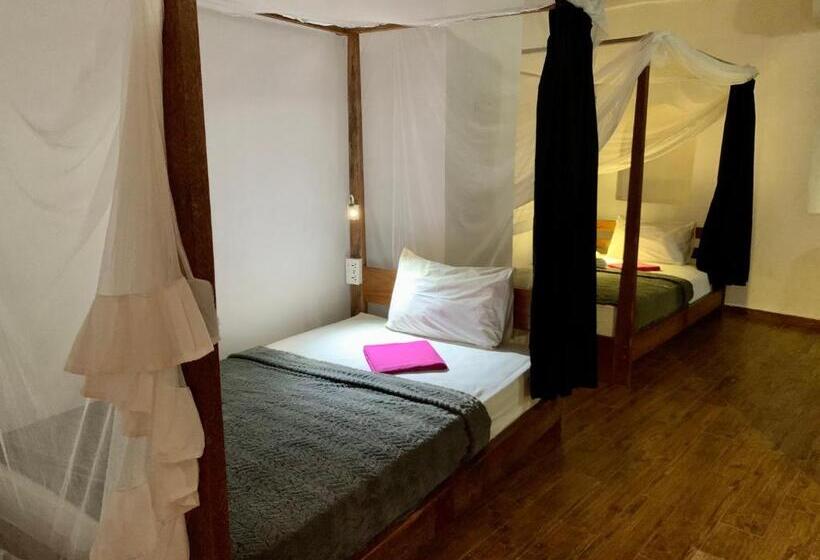 هاستل Stone Town House