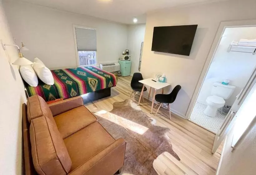 Frederick Motel