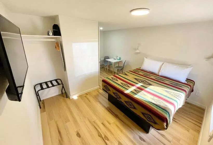 Frederick Motel