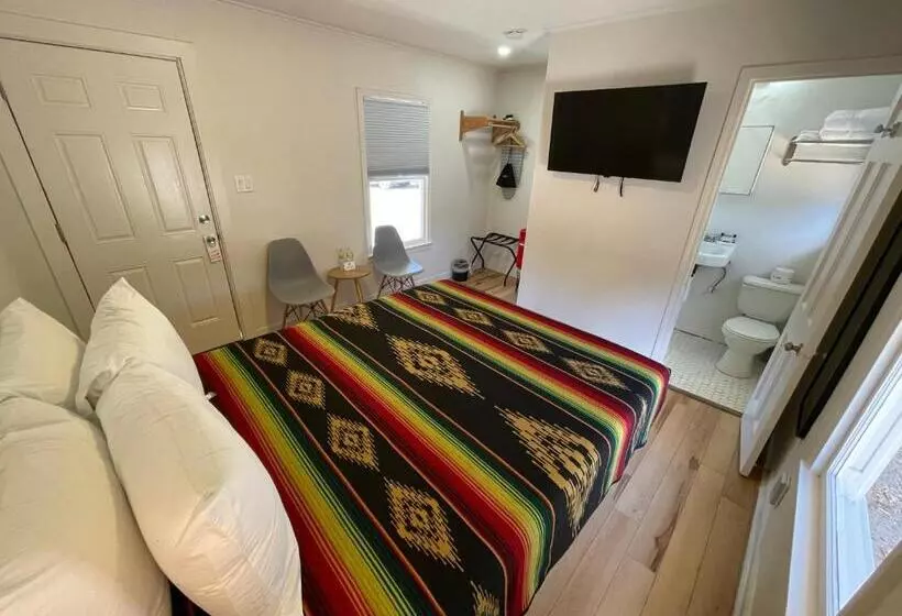 Frederick Motel