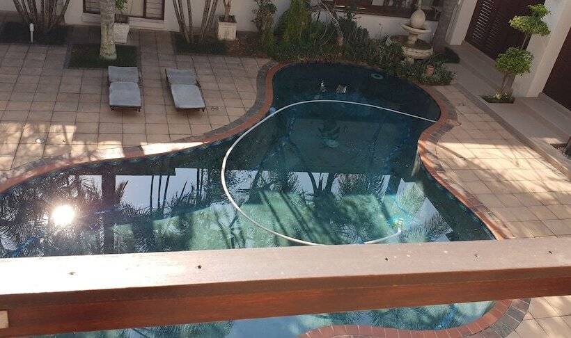 פנסיון Telestai Guest House