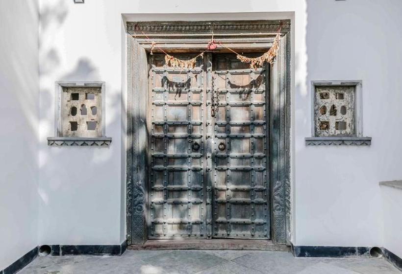 Bed and Breakfast The Neem Tree