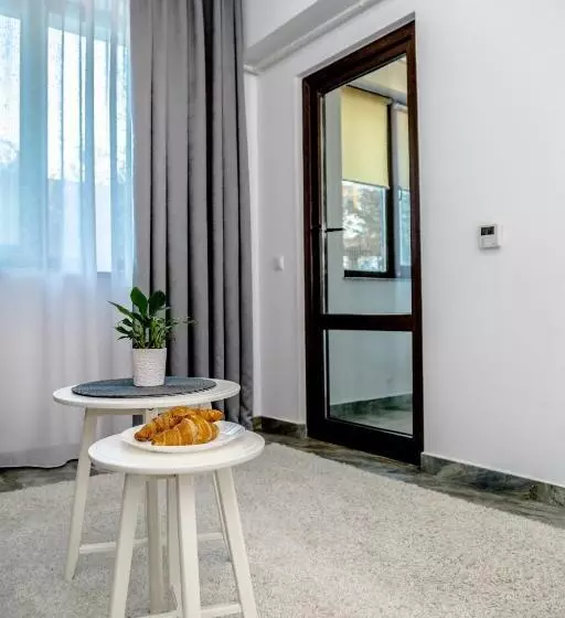 Conceptht Regim Hotelier