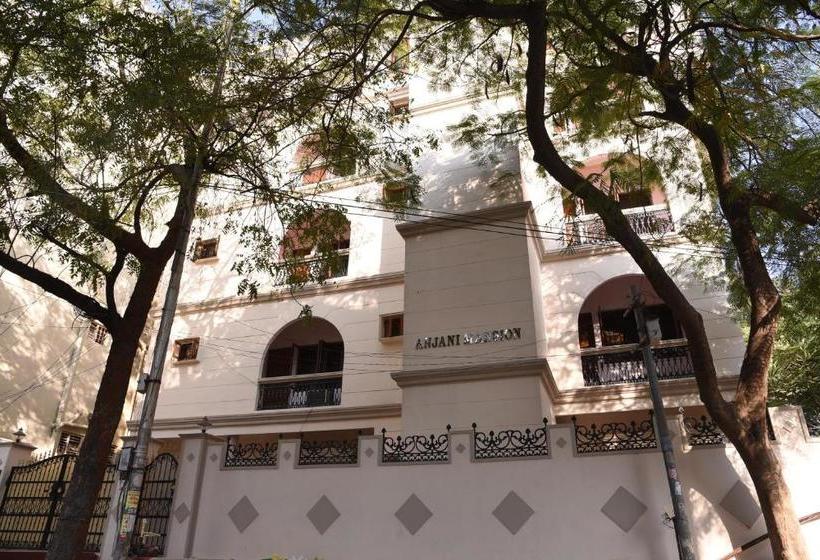 پانسیون Anjani Mansion