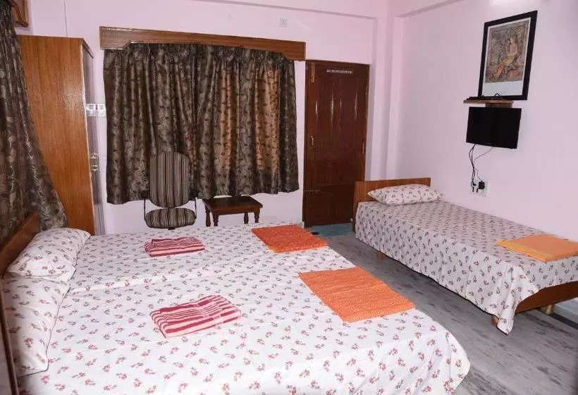 پانسیون Anjani Mansion