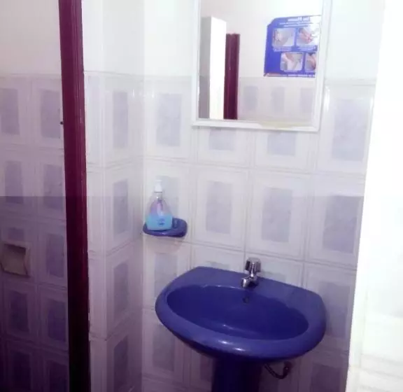 هاستل Hostal La Roca Uyuni