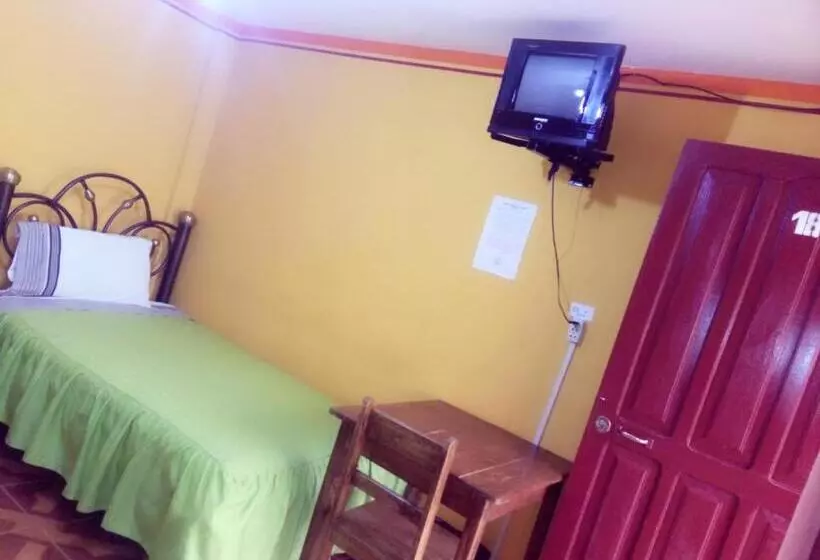 هاستل Hostal La Roca Uyuni